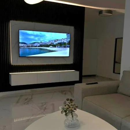 Luis Luxury ساراندا