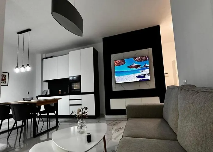 Luis Luxury Sarandë
